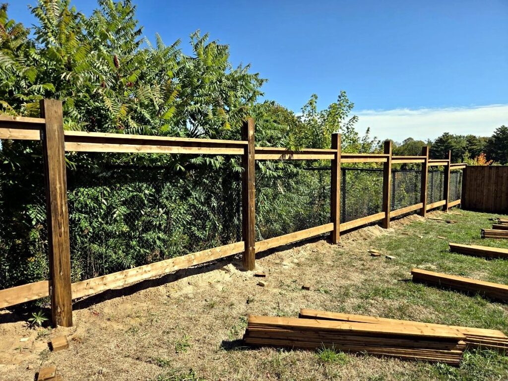 Wood Privacy Fence in Caledon — photo 6