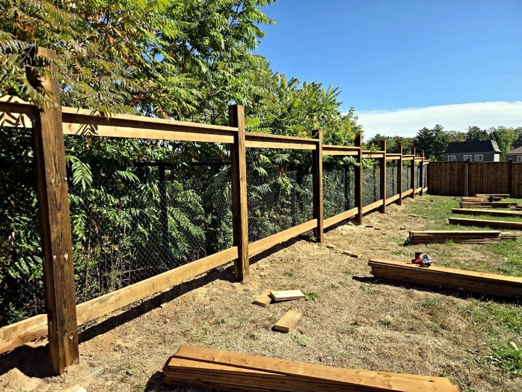 Wood Privacy Fence in Caledon — photo 4